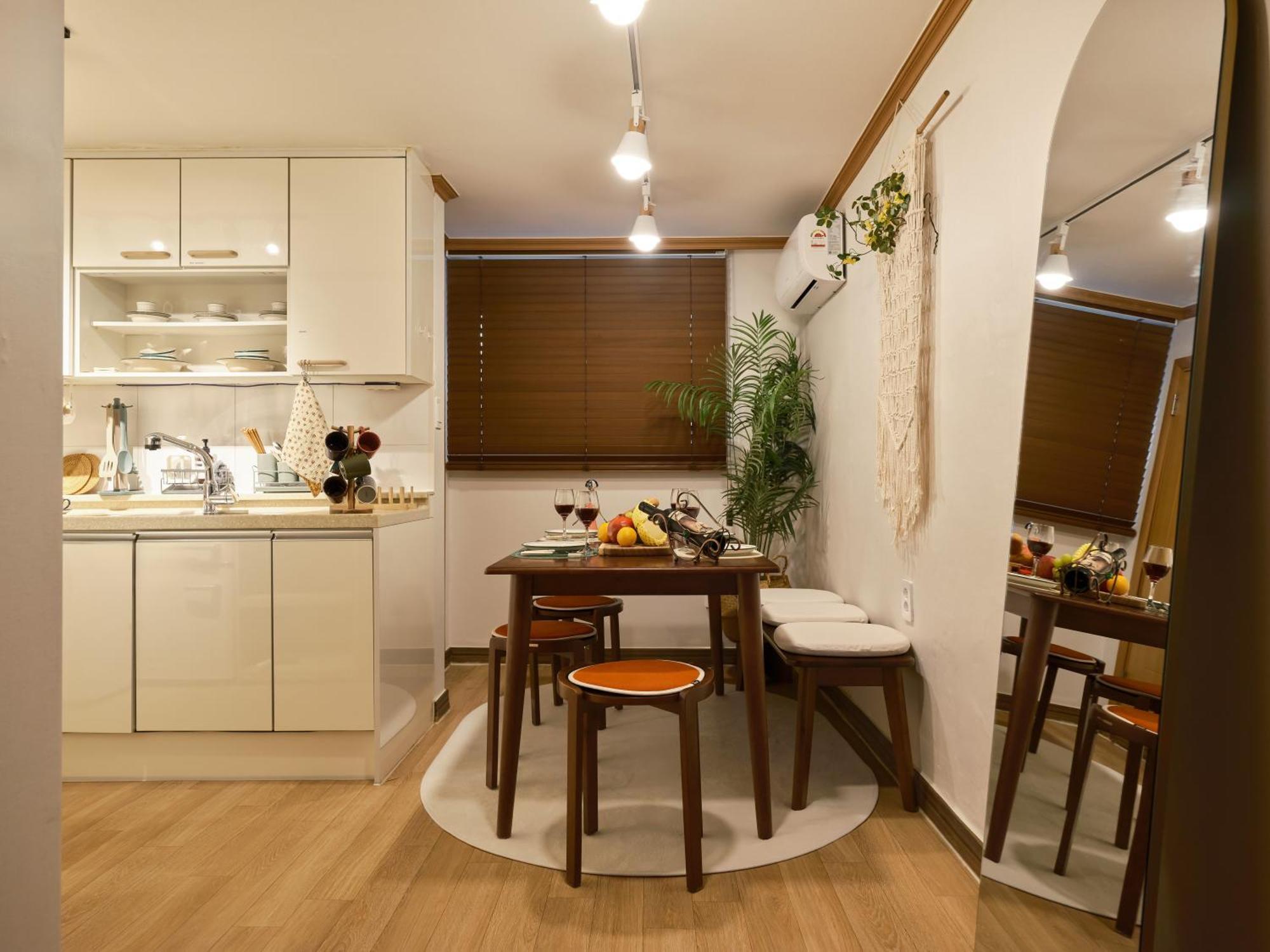 Riverest Hongdae Apartemen *